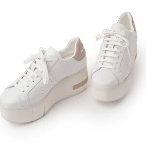 Paloma Barceló Platform Sneakers Leather Beige Tan Lace Up Size 7 (EU 40)